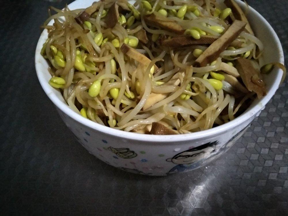 如意豆干（黄豆芽炒豆干）