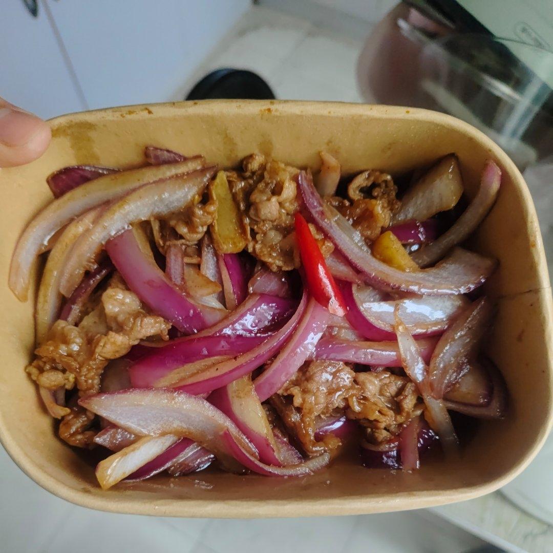 老少皆宜的一道“青椒洋葱爆炒牛肉”