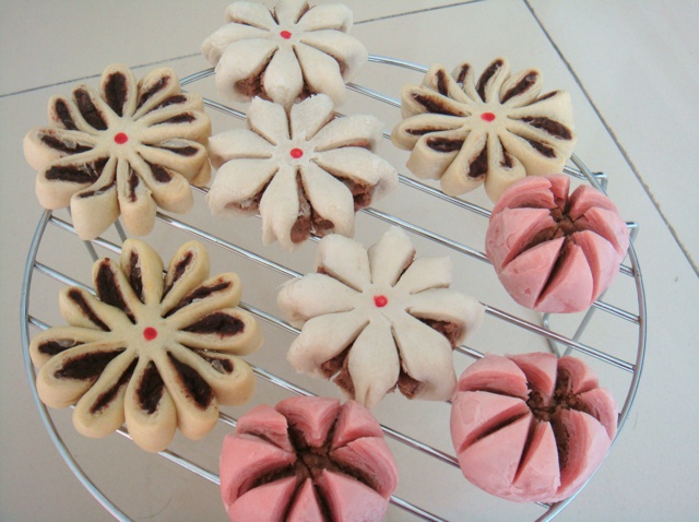 猪油版的各种酥（叉烧酥 紫荆花酥 菊花酥 元宝酥 ）