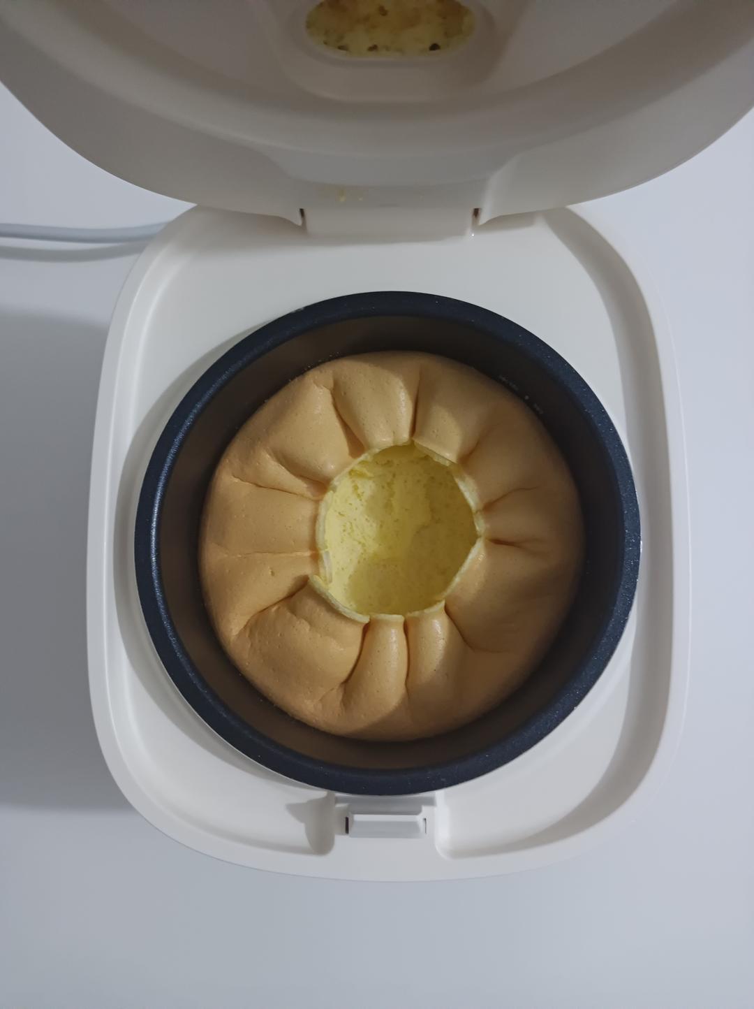 简单的电饭锅蛋糕(不用秤版)