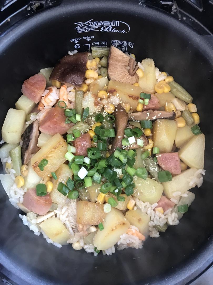 土豆焖饭（电饭锅版）
