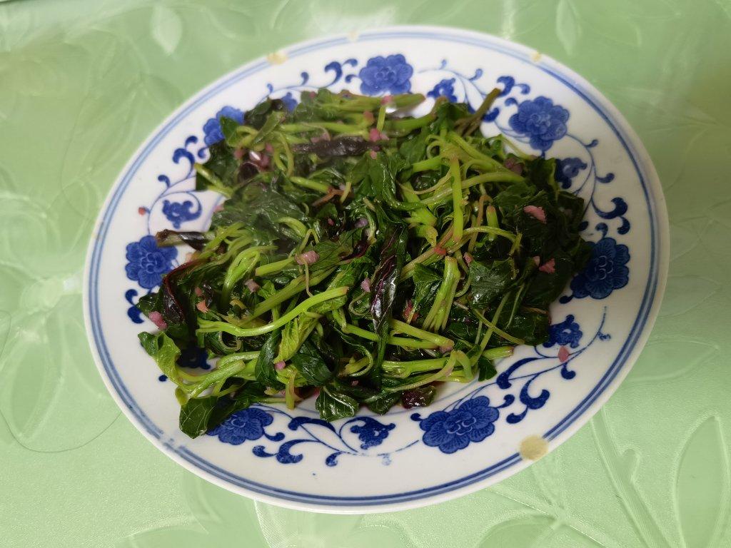 蒜茸炒红苋菜