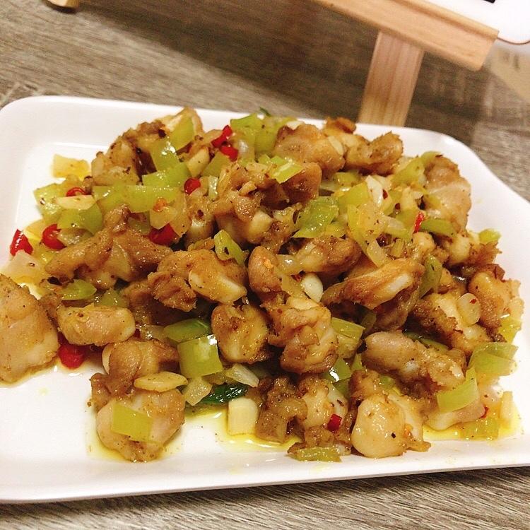 孜然爆炒掌中宝(鸡脆骨)