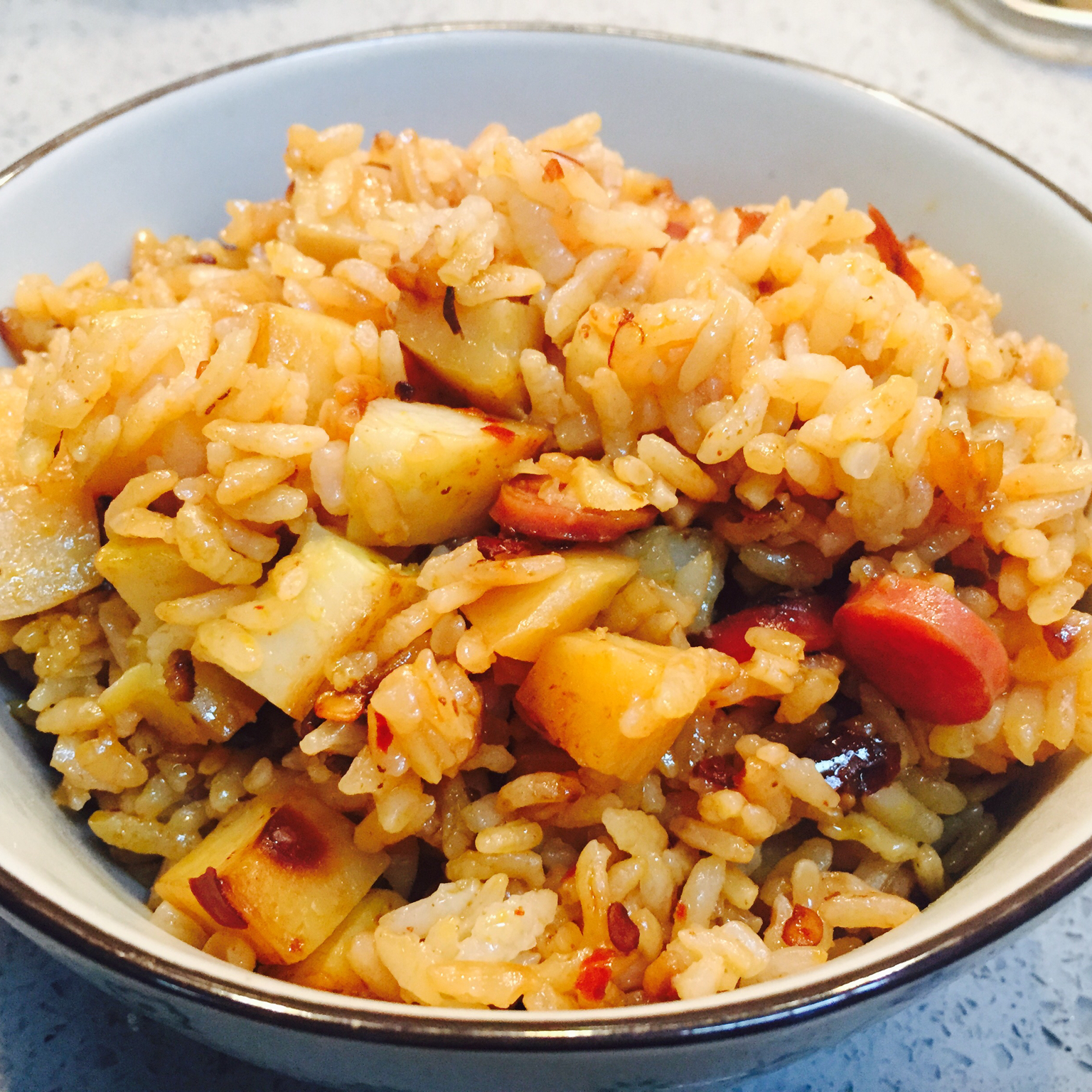 香肠土豆焖饭【一人也要吃好版】