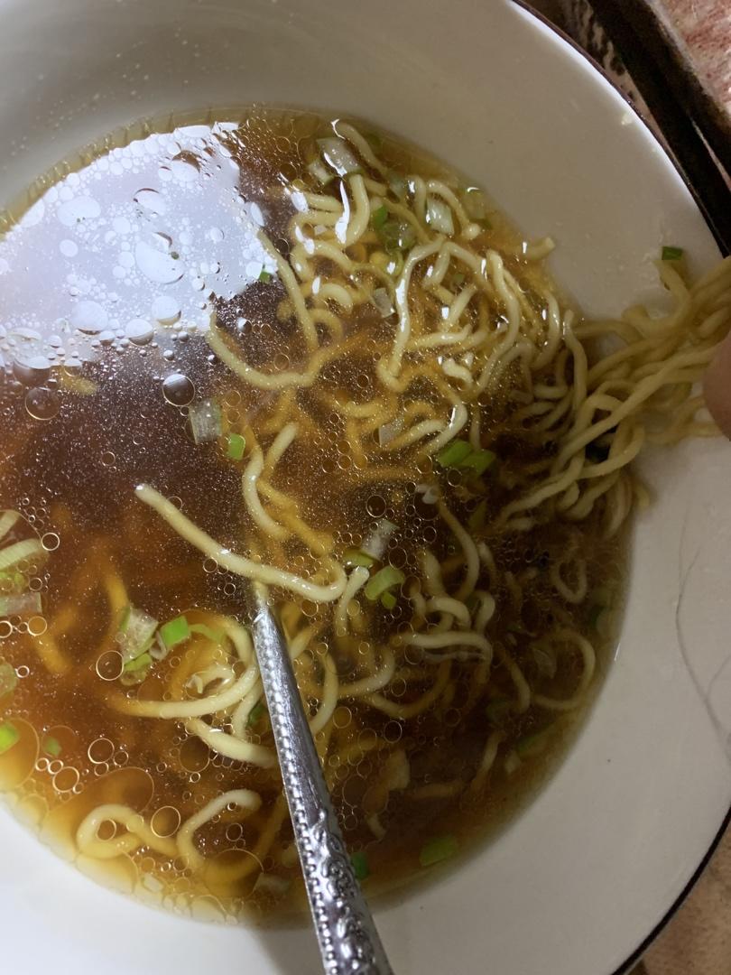 一碗热汤面