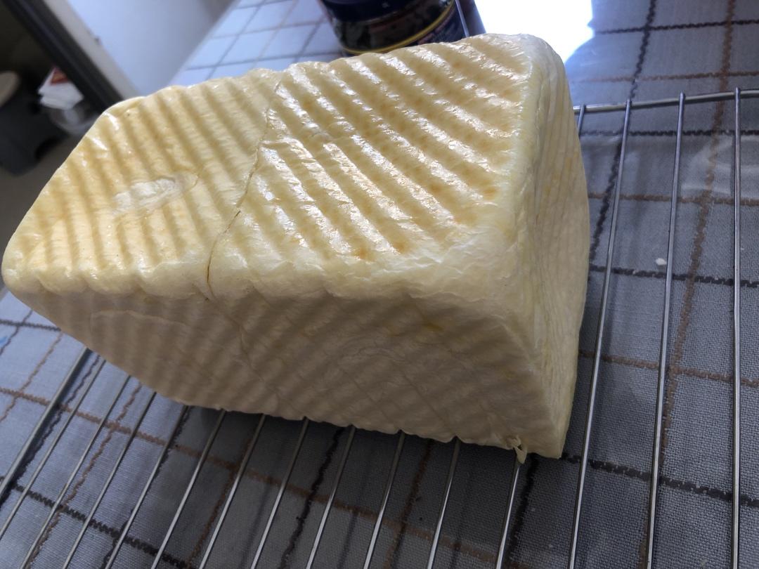 用烤箱自己做面包--手工牛奶吐司面包