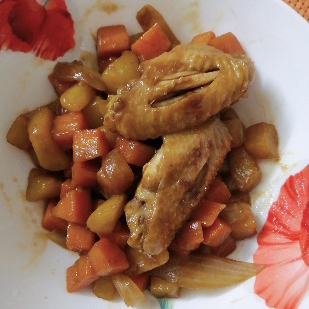 土豆胡萝卜炖鸡块