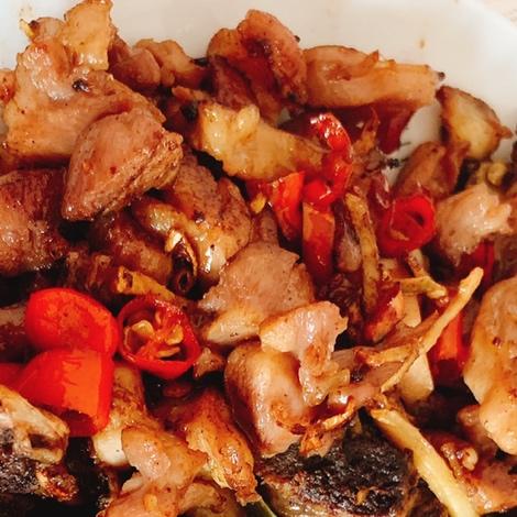 尖椒炒鸡腿肉