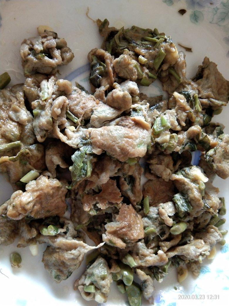 香椿芽炒鸡蛋