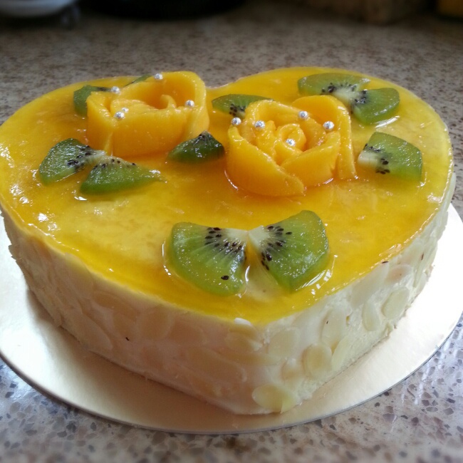 料超足的芒果慕斯蛋糕