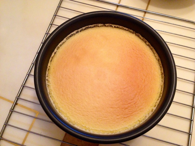 简单好做的8寸戚风蛋糕