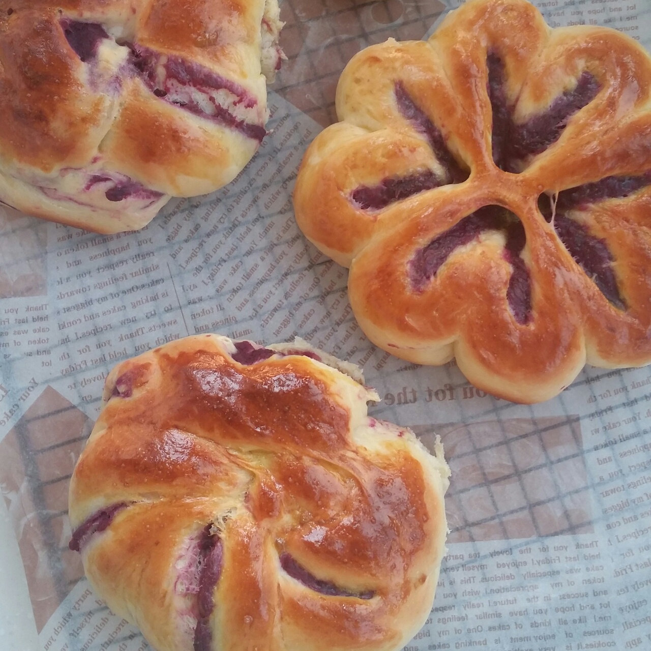 烘焙 紫薯面包卷 贝心儿做的紫薯面包卷赞 高筋面粉,牛奶,淡奶油,黄油