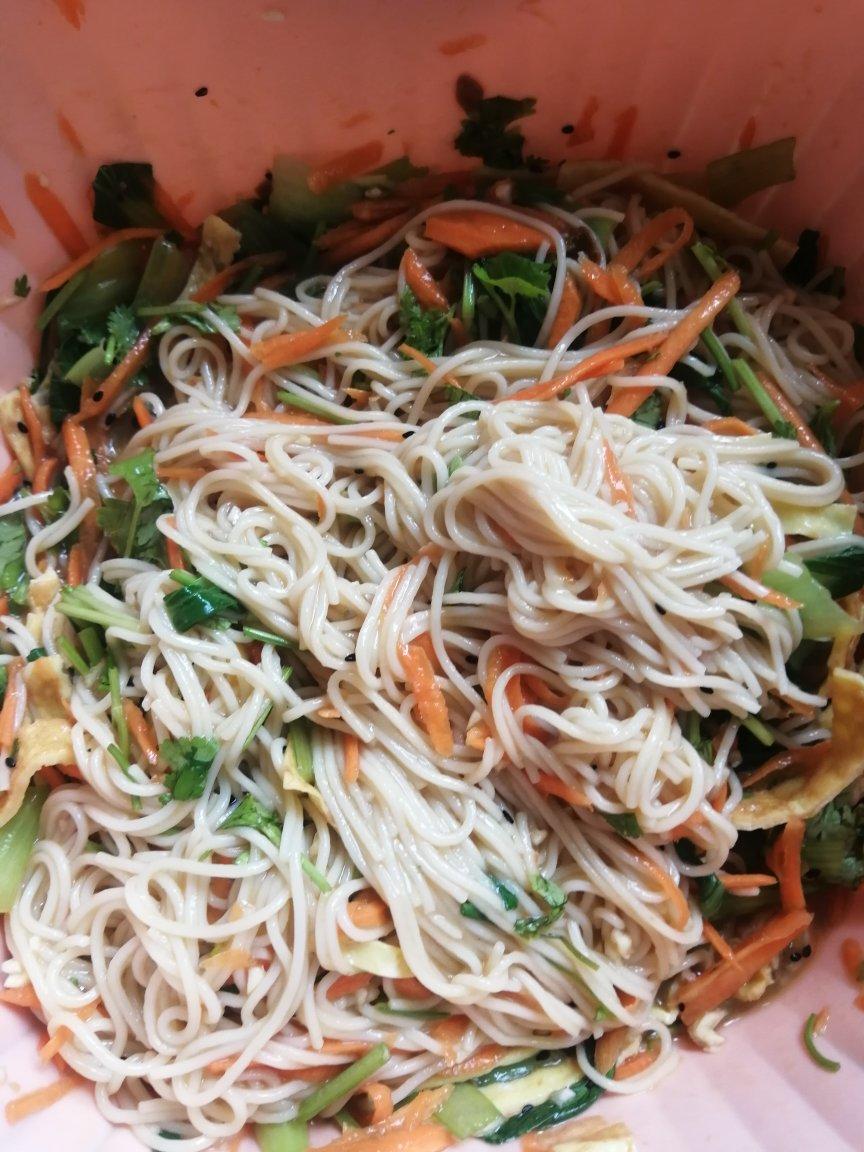 凉面（荞麦面）