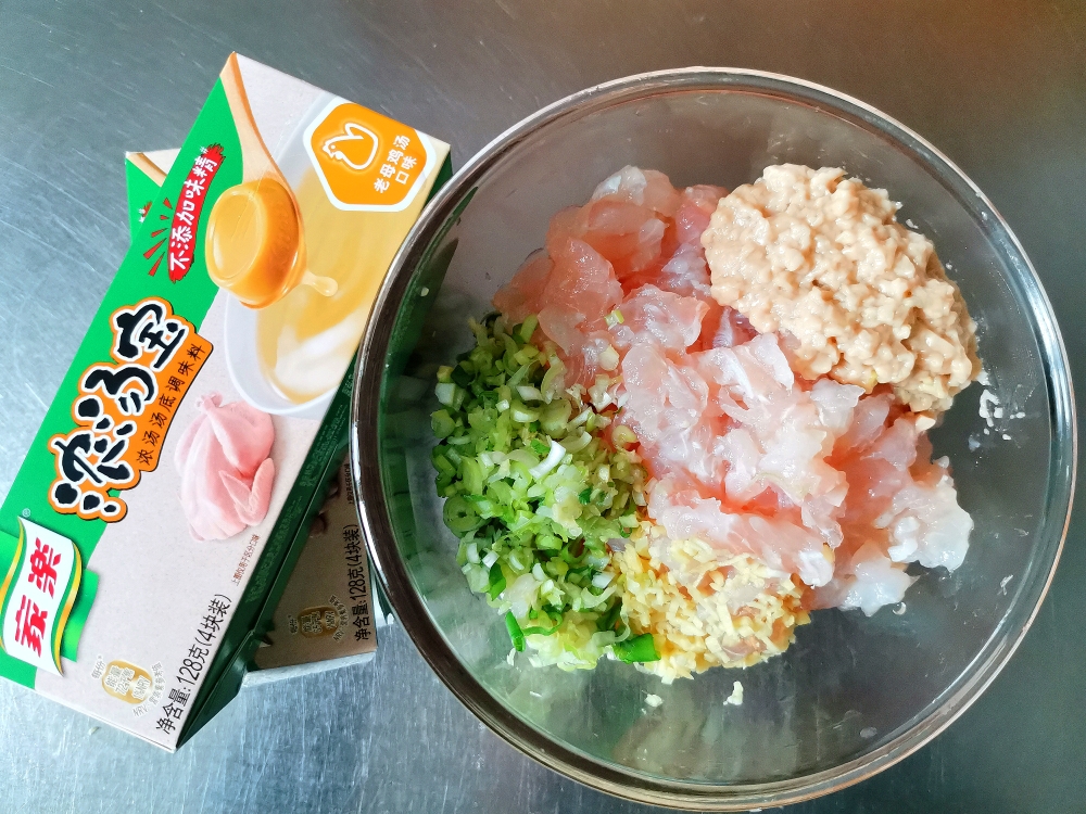 超鲜美的鱼水饺的做法 步骤2