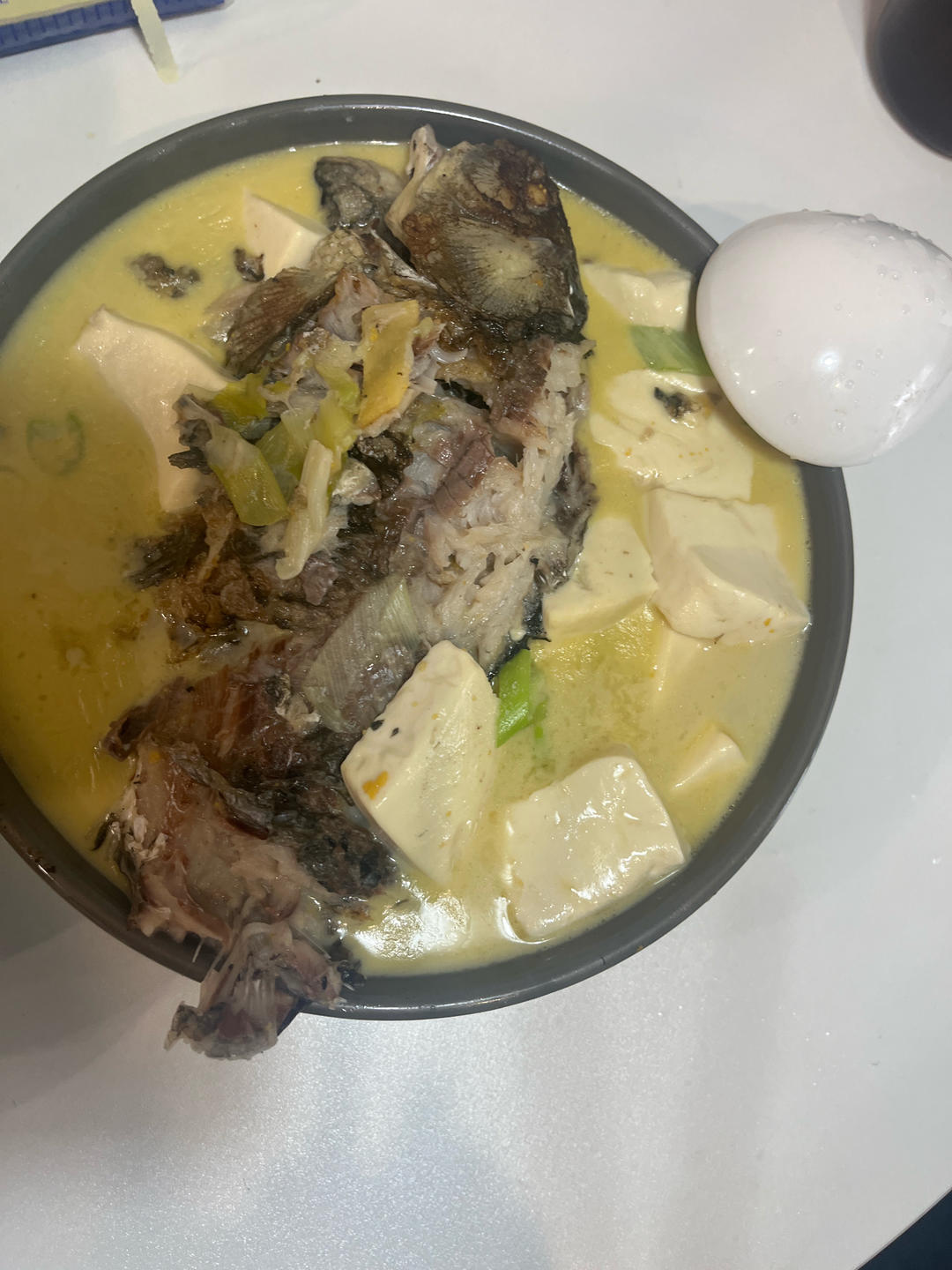 奶白鲫鱼豆腐汤|一条鱼最后的温柔