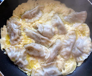 嵊州小吃——鸡蛋烤饺的做法 步骤7