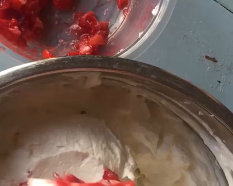 草莓🍓酸奶冰淇淋的做法 步骤5