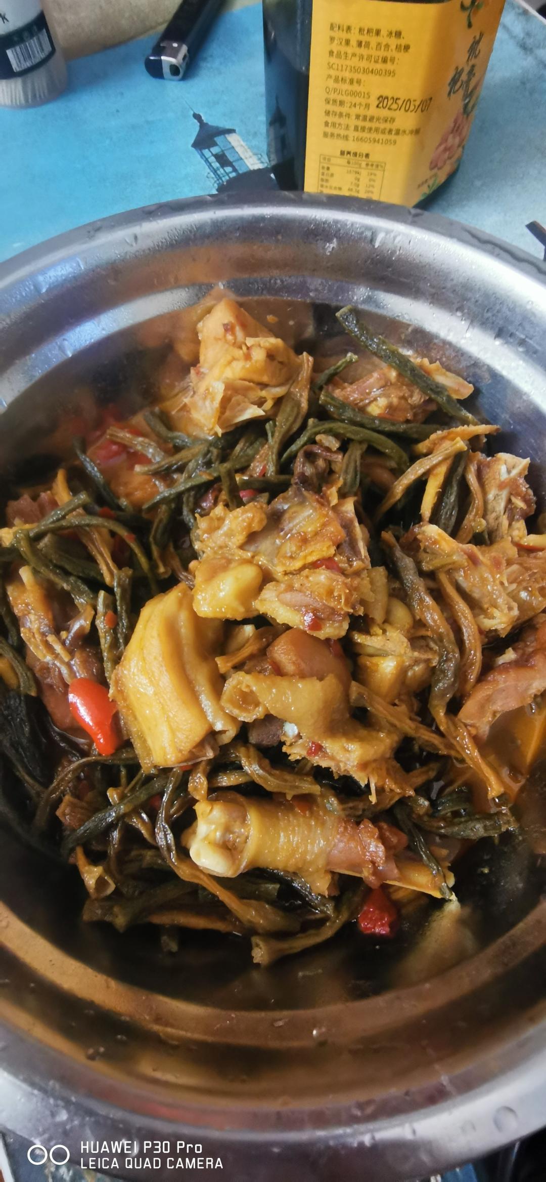 腊仔鸡烧干豆角