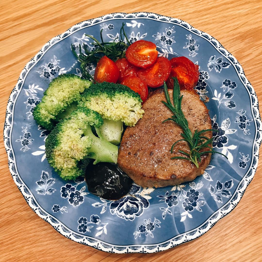 黑椒牛排