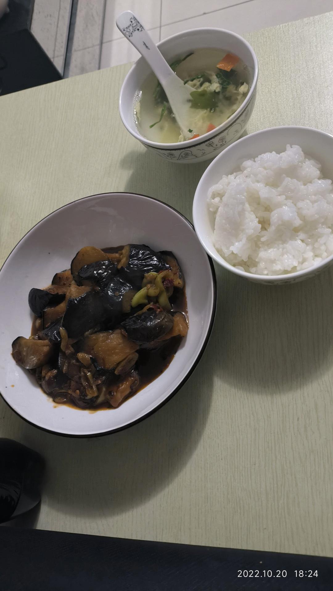 开胃下饭菜！巨简单的家常鱼香茄子煲