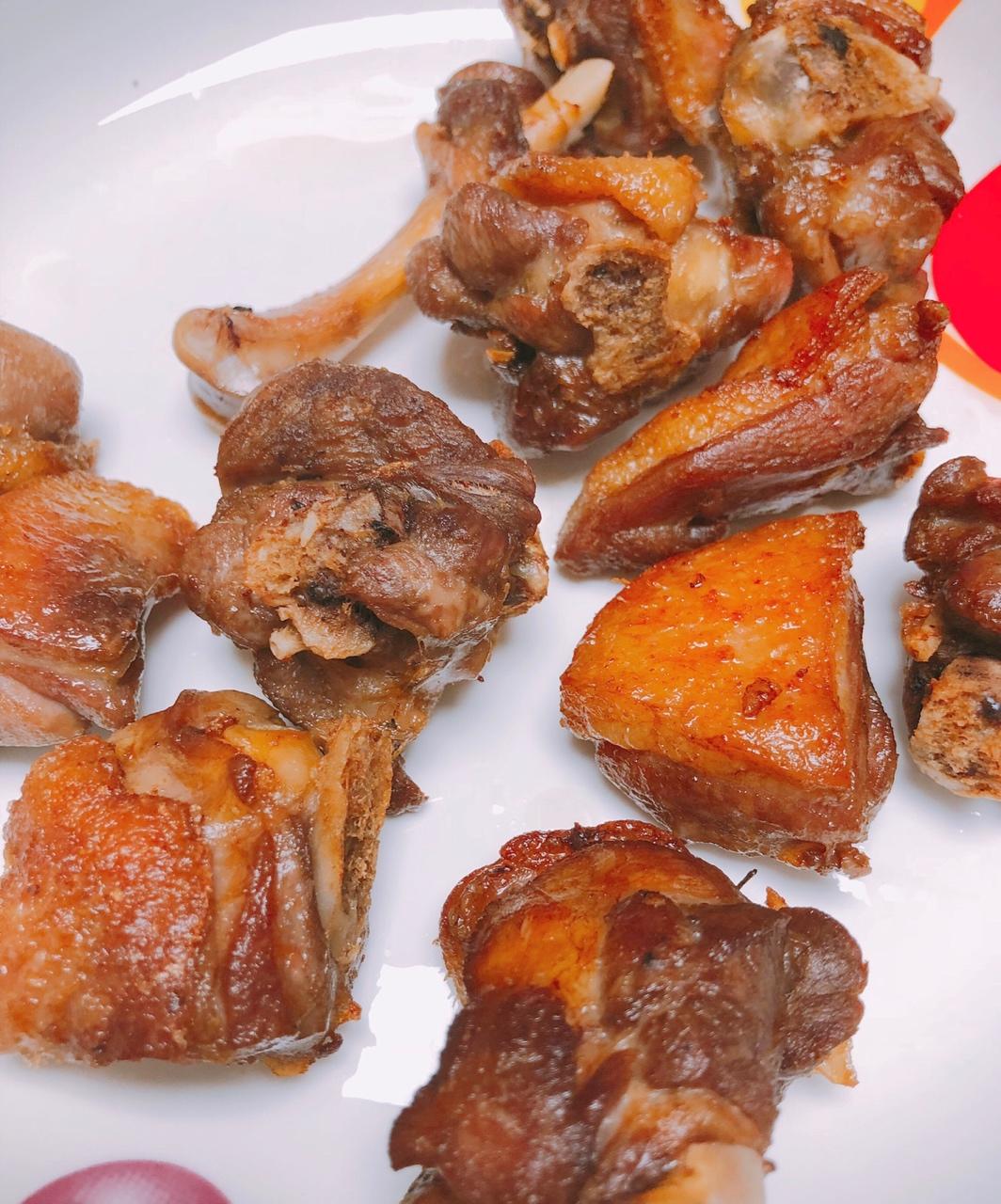 香酥咸鸭腿