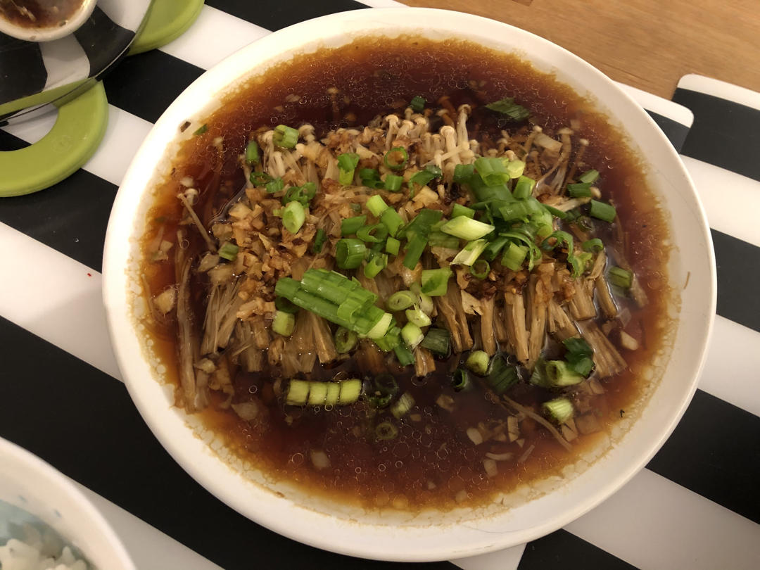 蒜蓉蒸金针菇
