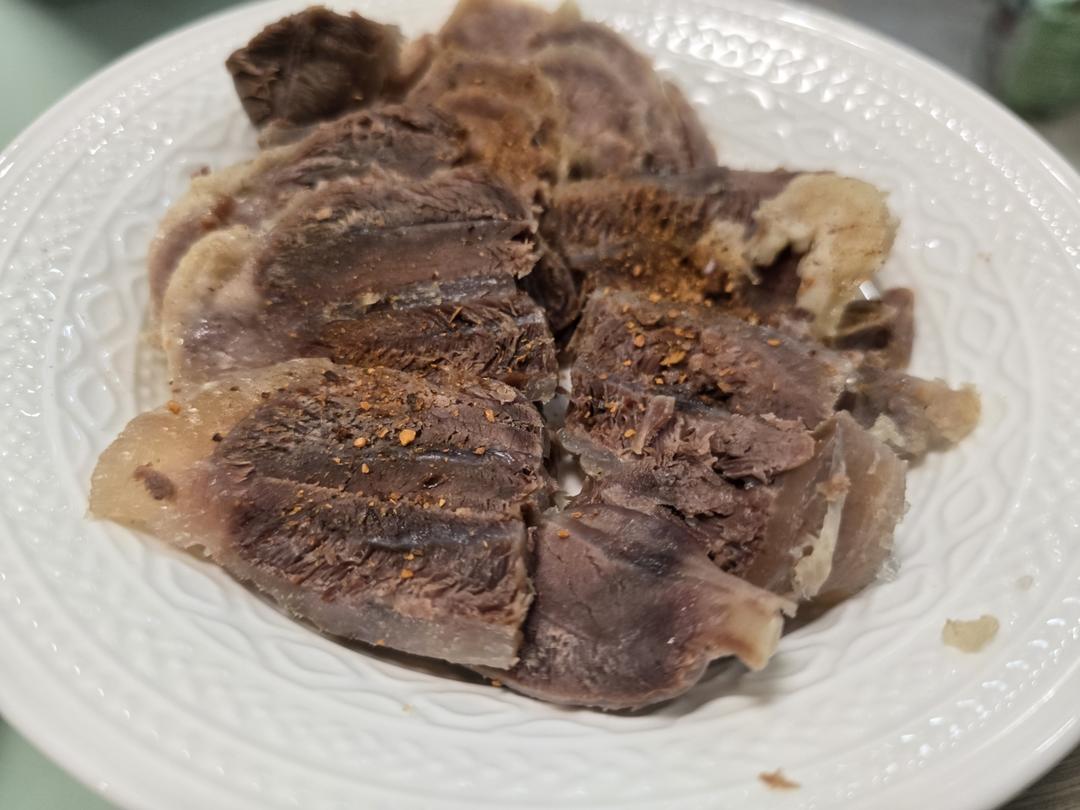 盐水牛腱