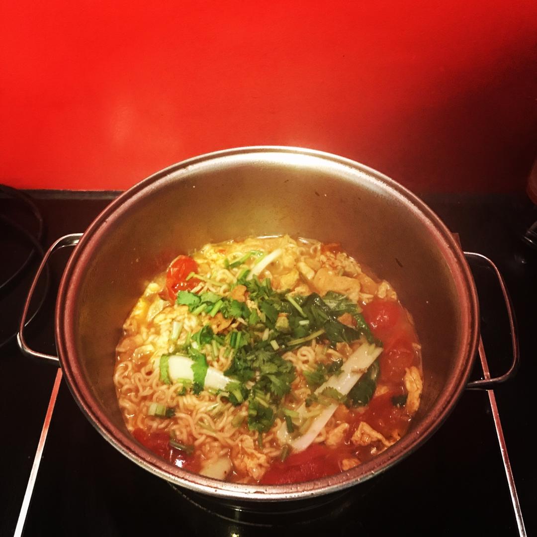 超级入味好吃的番茄鸡蛋面