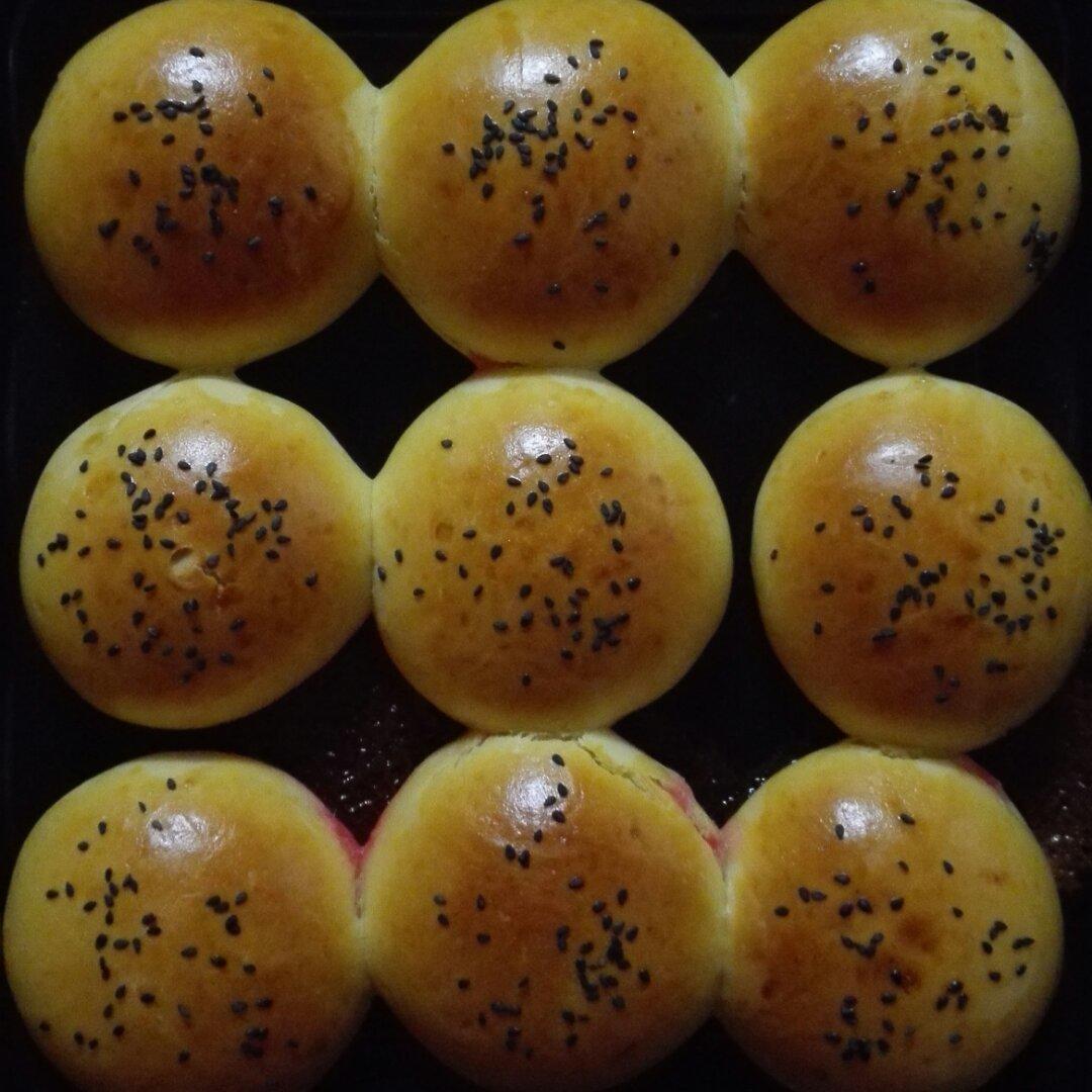 大人小孩都爱不释口的【蜂蜜牛奶小餐包】