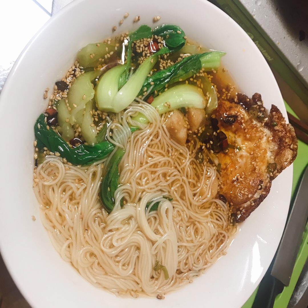 酸汤面