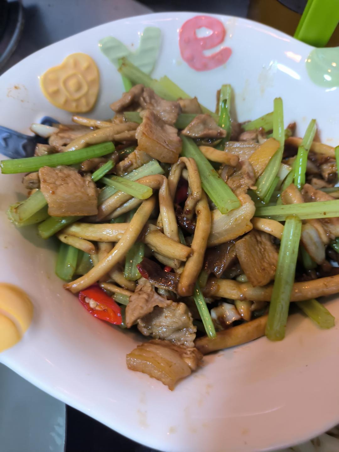 茶树菇炒肉