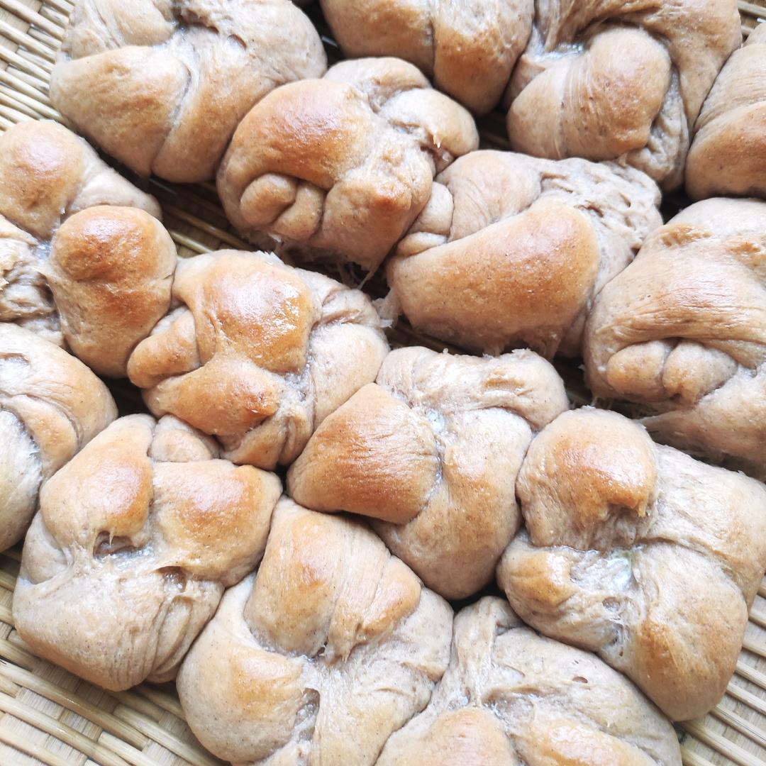 百吃不厌超软拉丝老面包