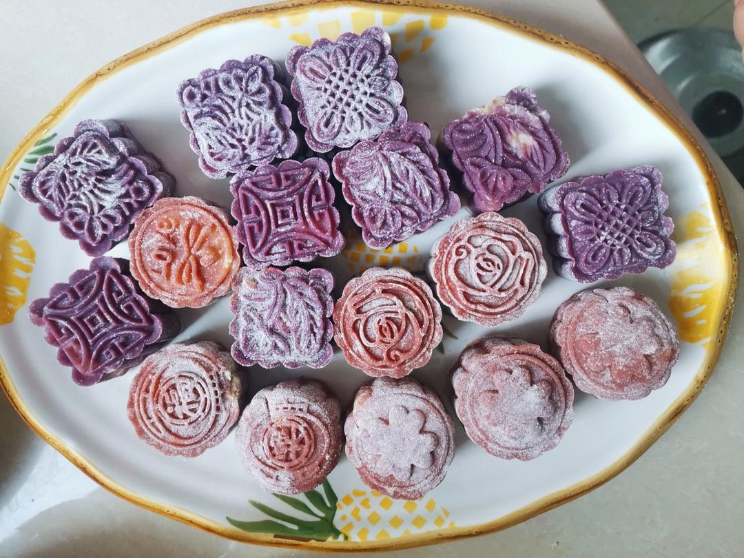椰蓉冰皮月饼：附详细制作过程