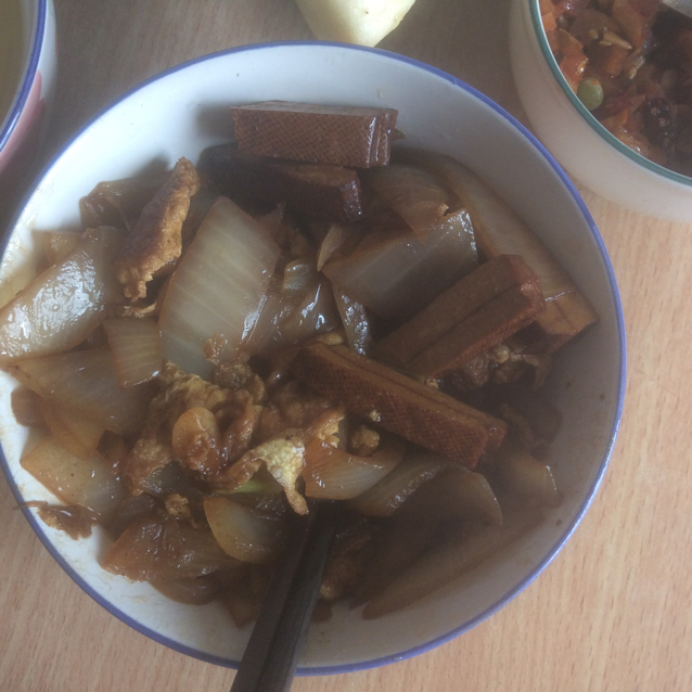洋葱炒鸡蛋