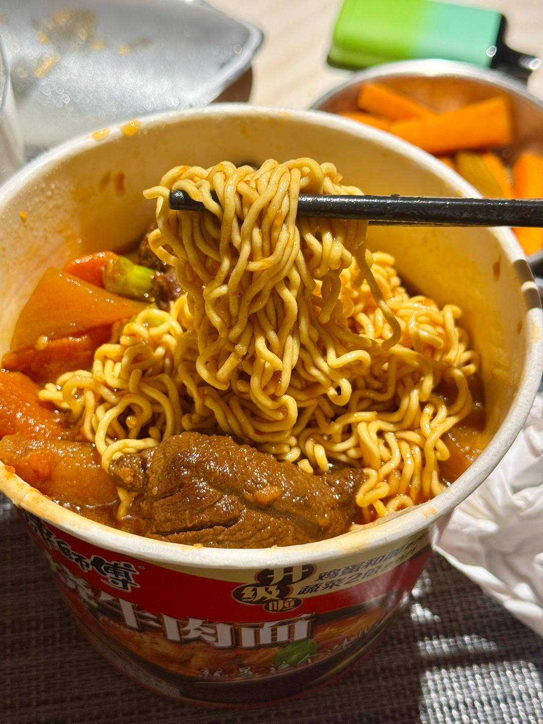 红烧牛肉泡面“绝绝子”！