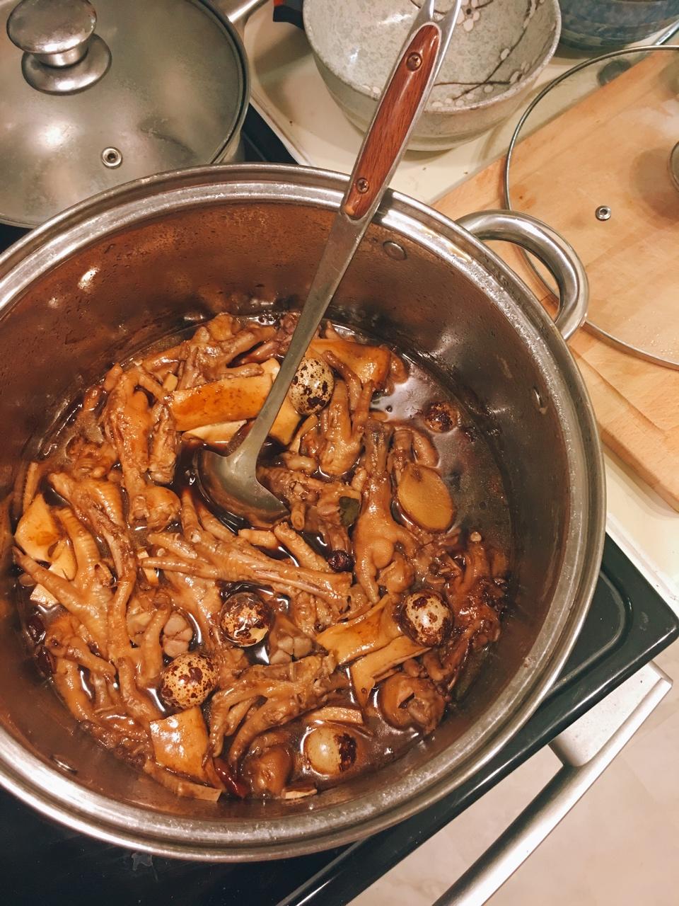 秘制红烧鸡爪