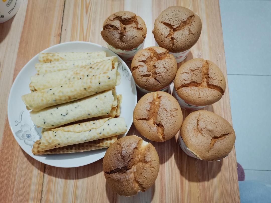 纸杯蛋糕 8寸戚风蛋糕的量