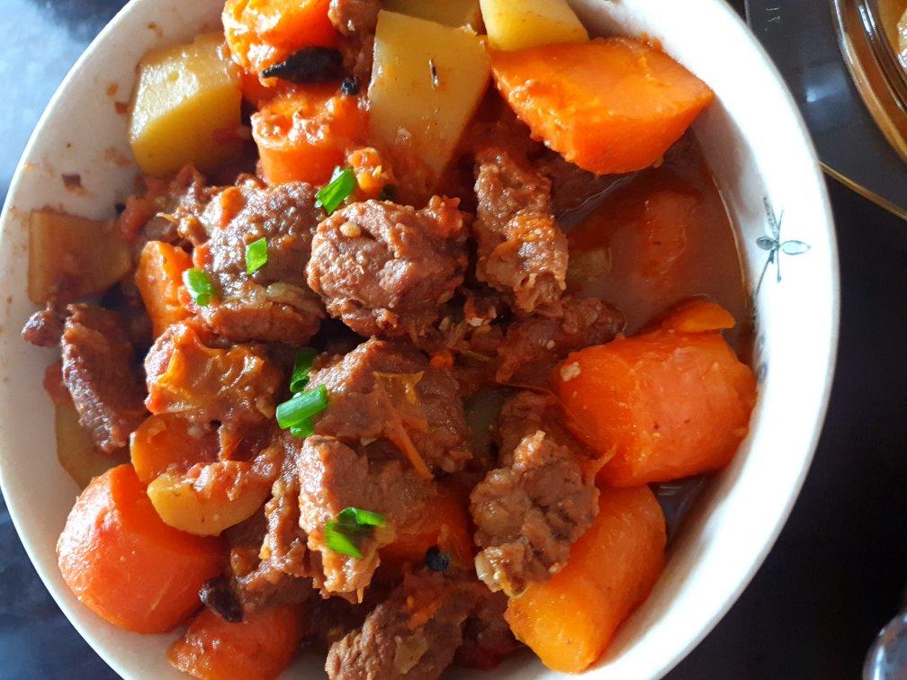 番茄土豆炖牛腩