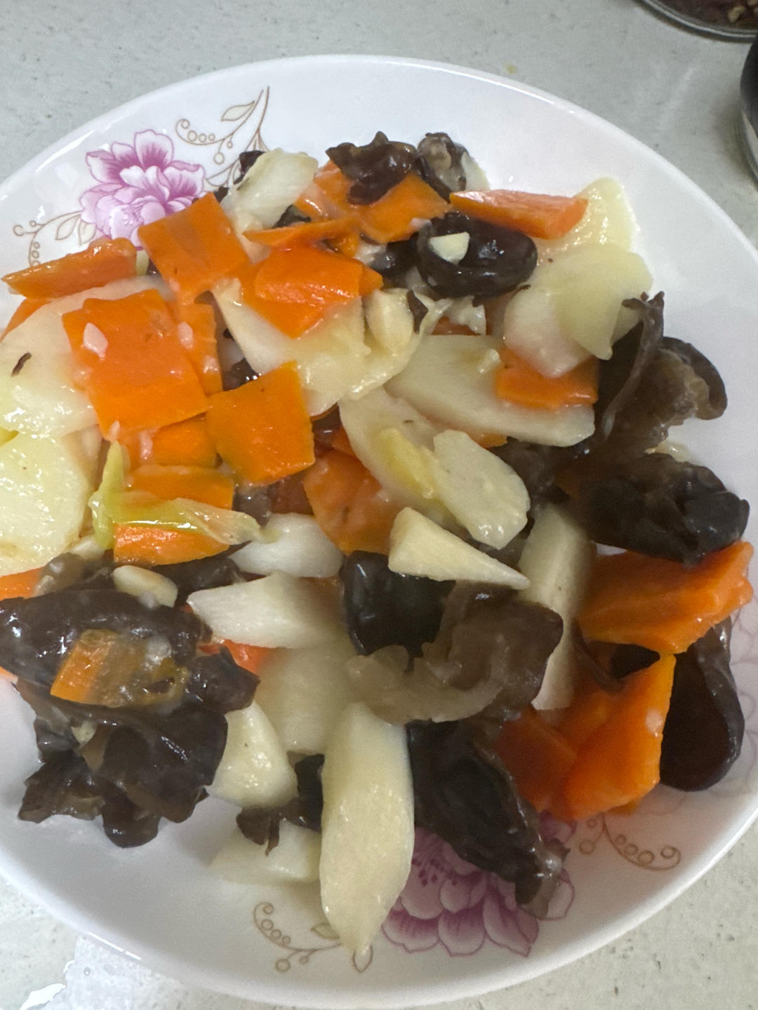 素菜冠军！营养美味的山药炒木耳