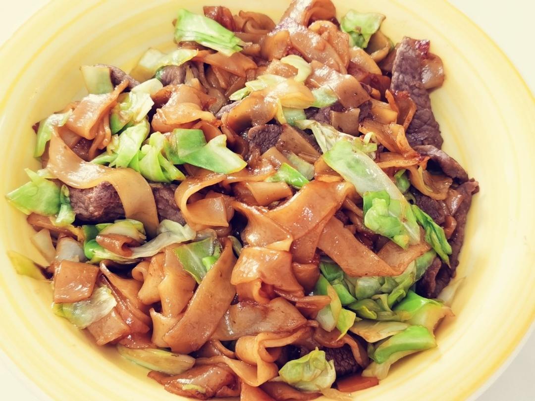 牛肉炒河粉