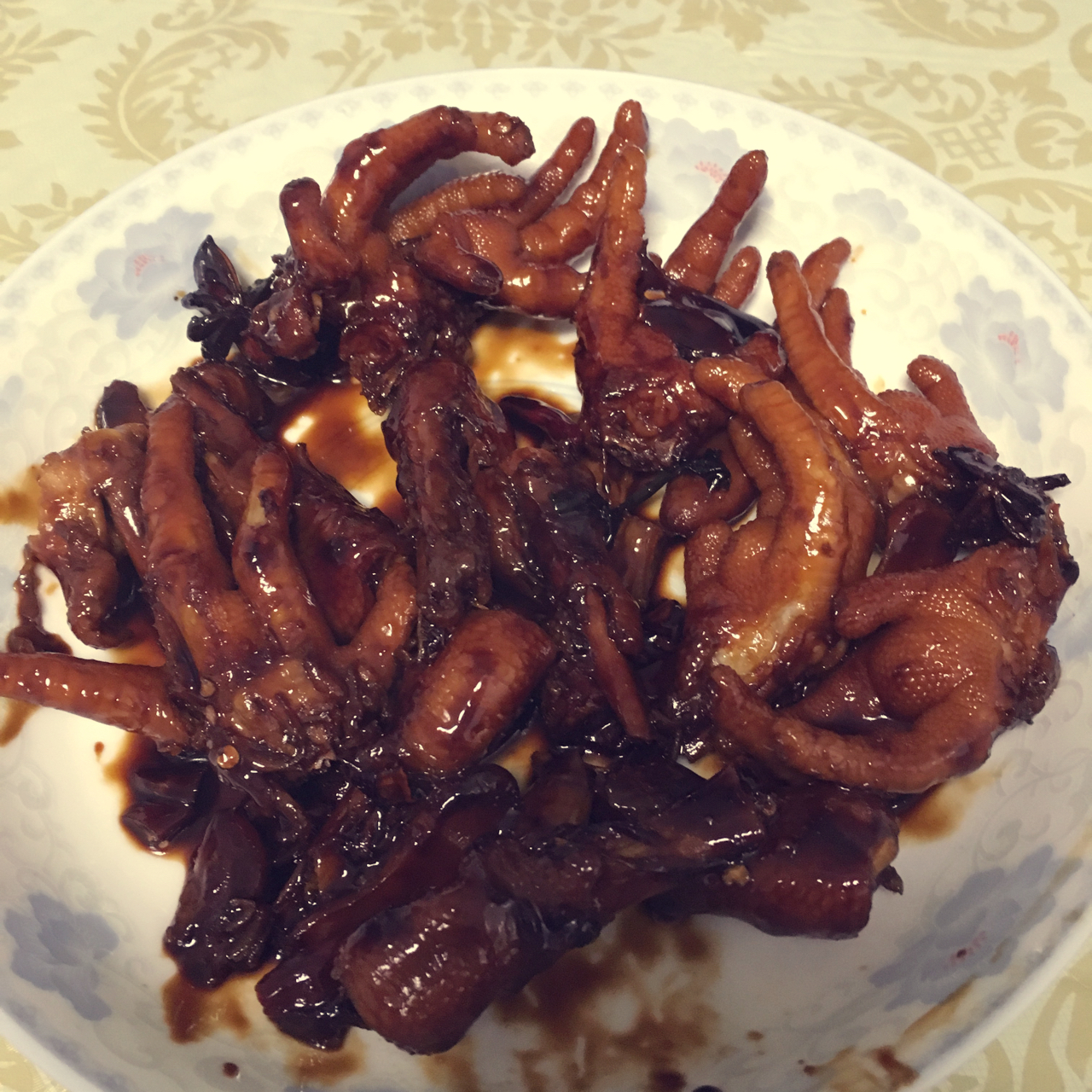 红烧鸡爪