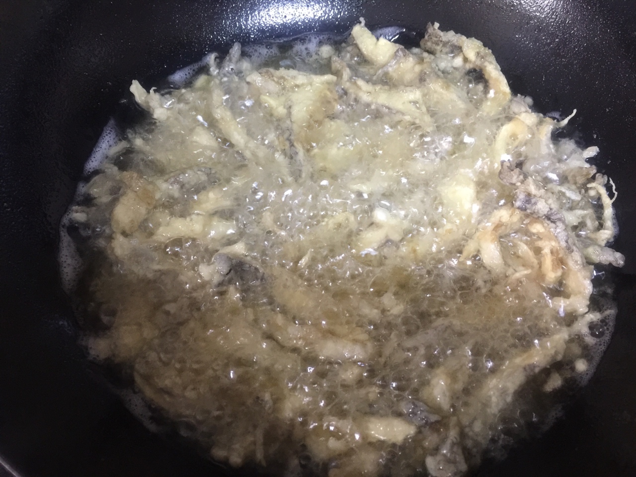 软嫩炸蘑菇（健康玉米油版）的做法 步骤3