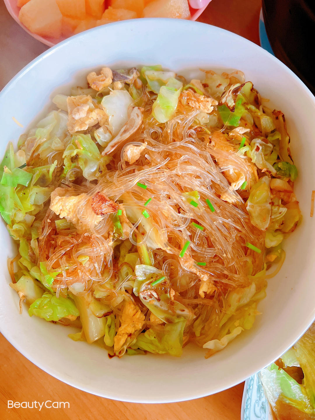 包菜粉丝炒鸡蛋