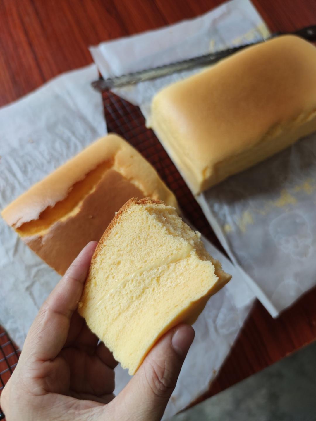 堪比柯基屁股
爆浆芝士🧀古早蛋糕
