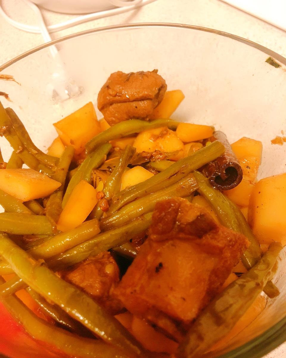 正宗排骨豆角土豆