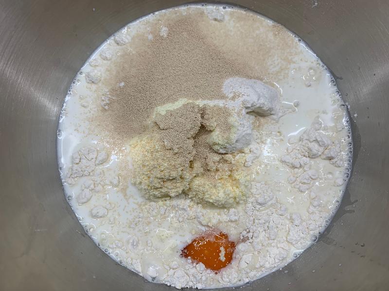 纯奶手撕吐司的做法 步骤1