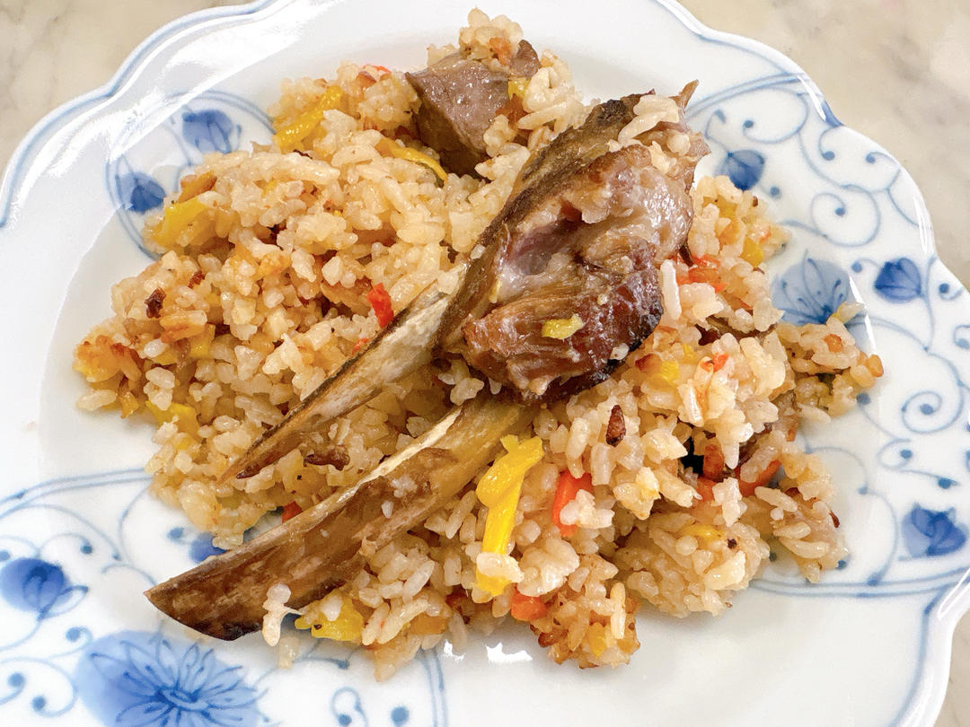 新疆羊排抓饭（出锅后米粒分明的秘密）
