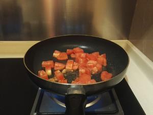 番茄滑肉汤的做法 步骤3