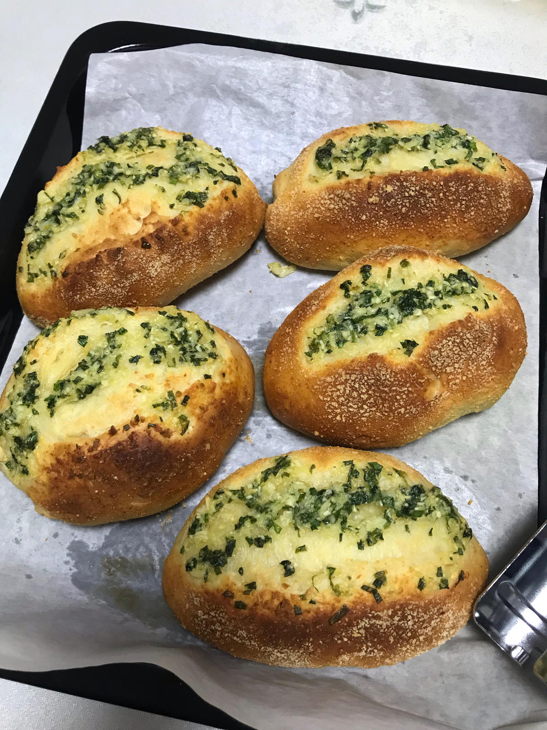 黄金芝士蒜香法式软面包｜芝香浓郁