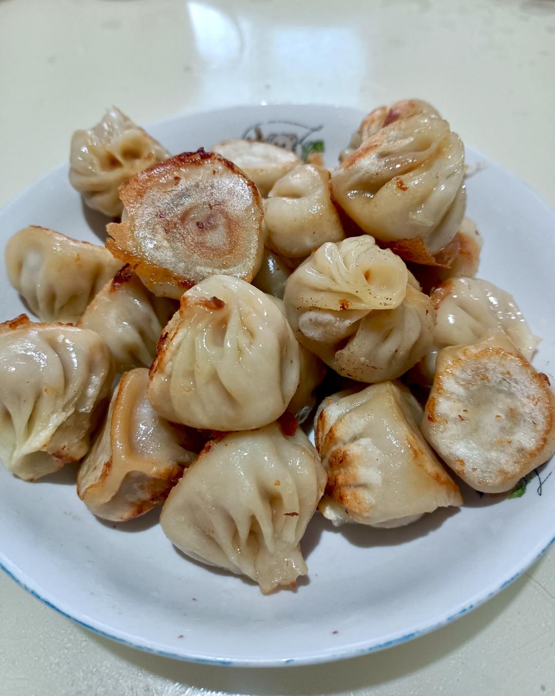 免揉面‼️脆底爆汁‼️懒人版拇指生煎包‼️